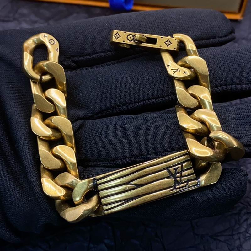 LV Bracelet 03lyr327